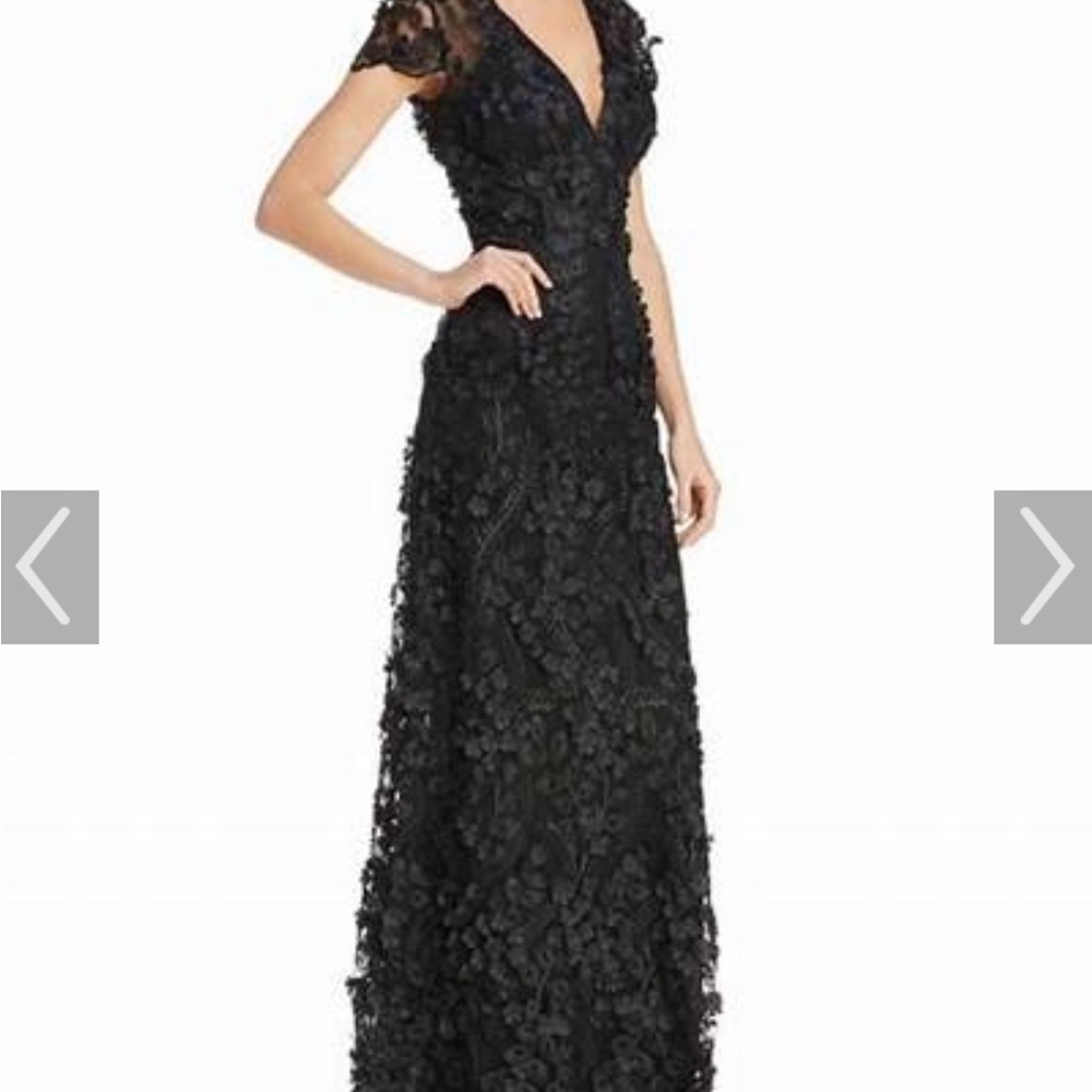 Stunning Carmen Marc Valvo Infusion 3D Floral Long Dress Mother of Bride/Groom